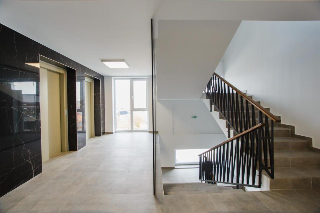 Magnificent Home At Prima Residence Oradea Exterior photo